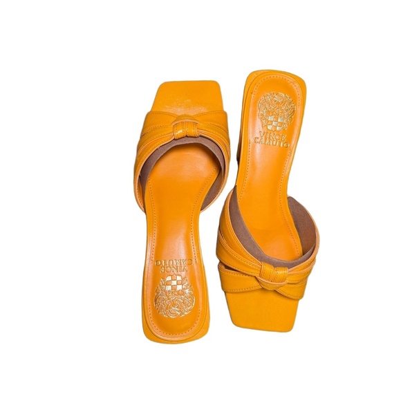 NWT Vince Camuto Square Toe Heels Size 7.5 Modern Chic - Picture 1 of 4